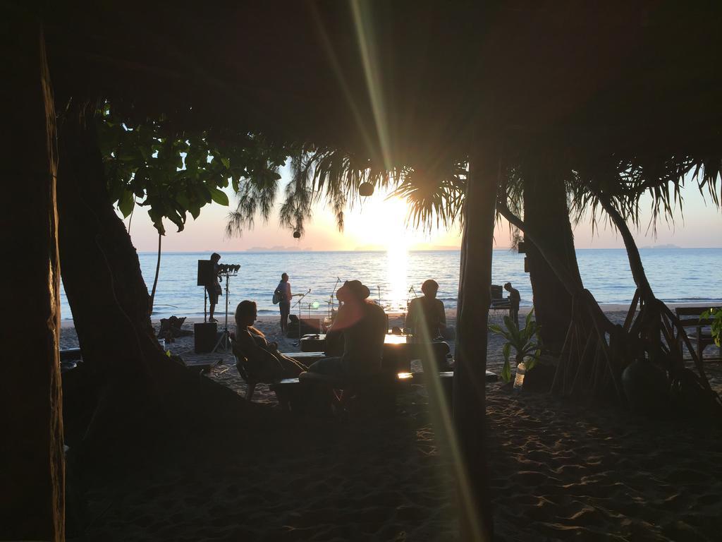 Hotel Cocobar&Bungalow Koh Jum Exterior foto
