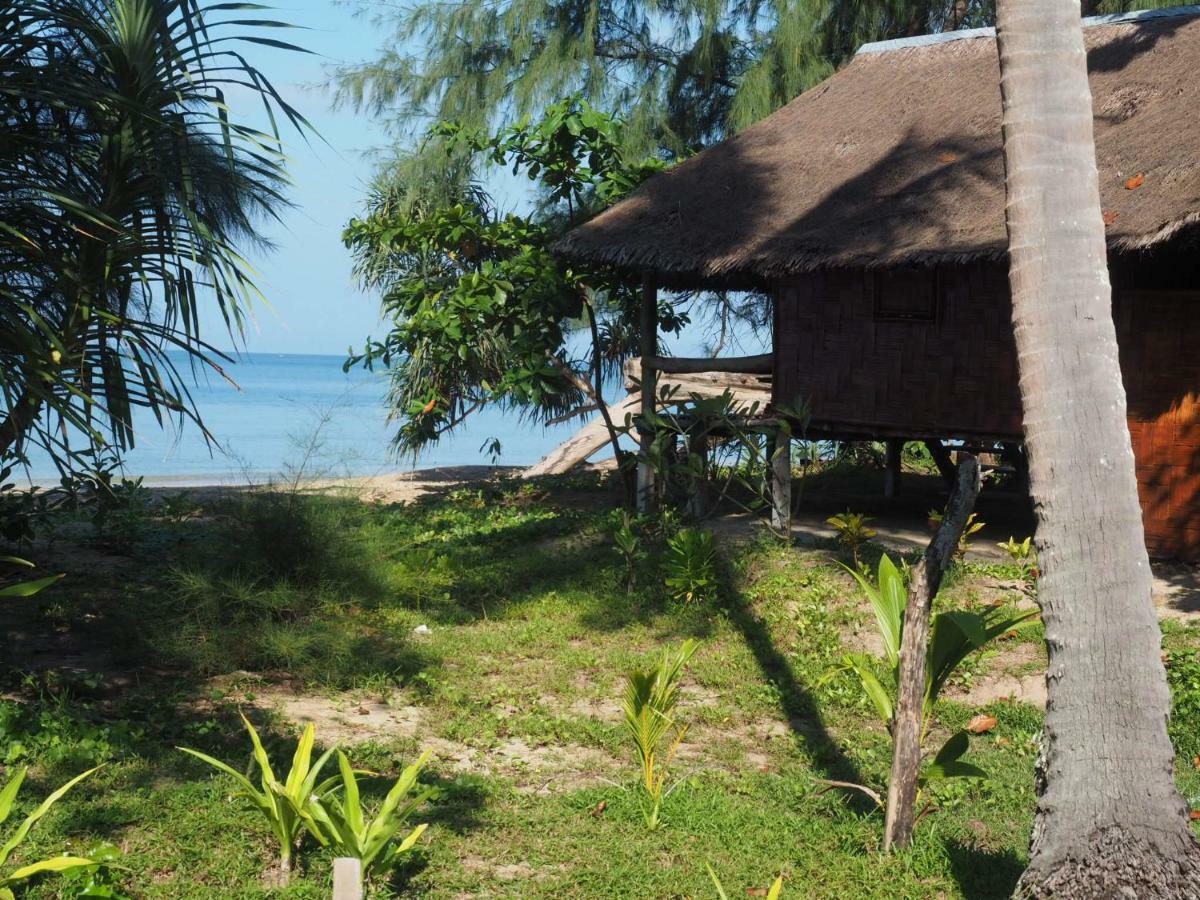 Hotel Cocobar&Bungalow Koh Jum Exterior foto